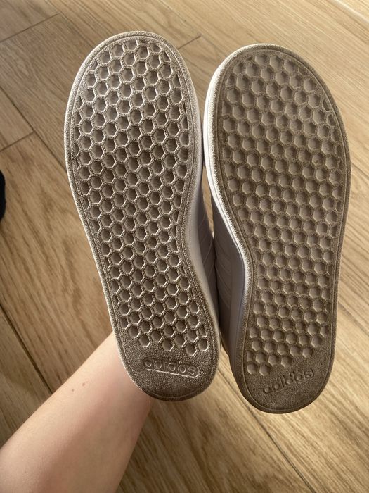 Adidasi femei 36