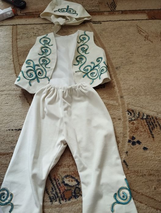 Продам детский костюм тусау кесу