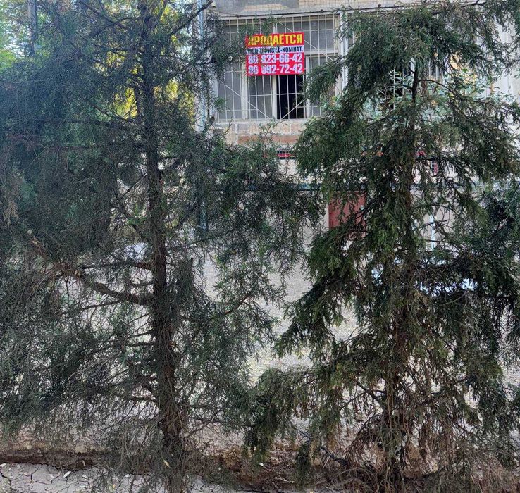 Продается торцевая 1 комнатная квартира под офис на первом этаже АКЦИЯ