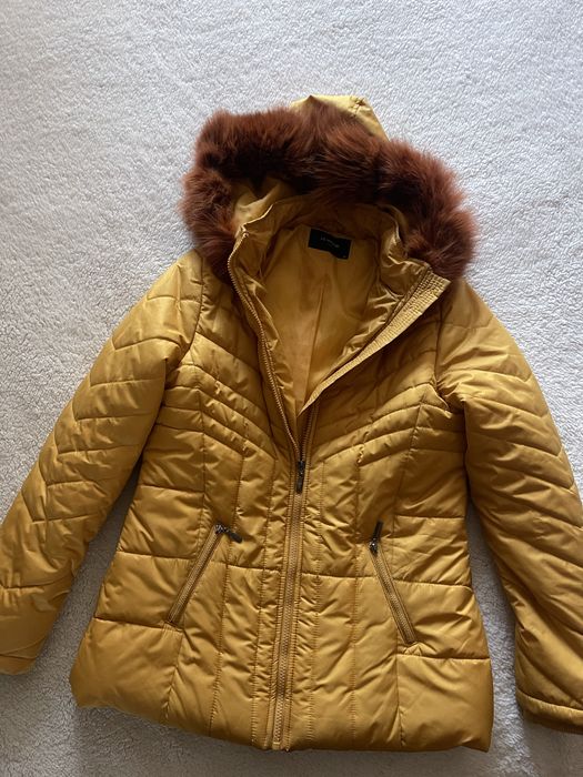 Зимно яке с естествена лисица яка