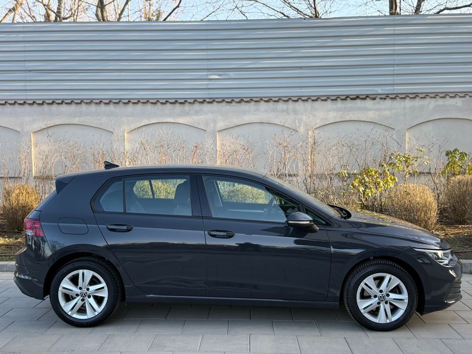 Volkswagen   Golf 8 Impecabil 2.0 TDI  Accept Test La Reprezentanta