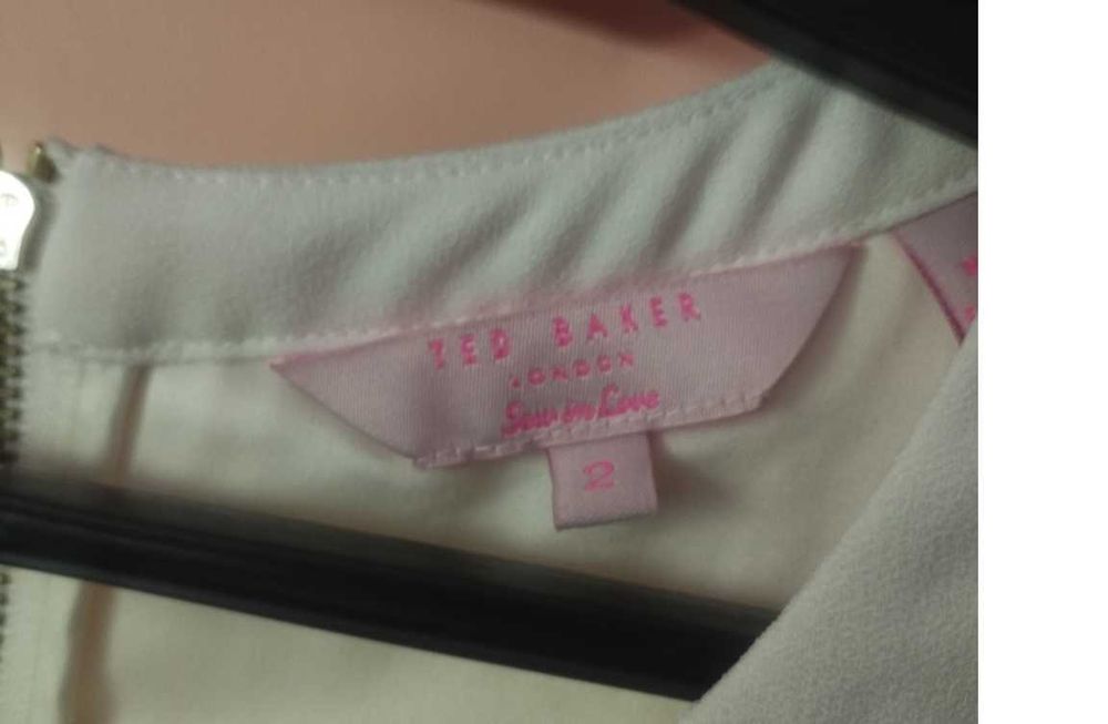 Платье для девушки фирмы Ted Baker