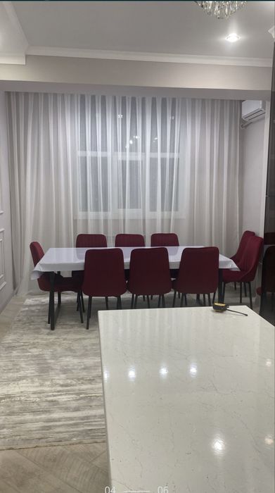 Стол со стульями