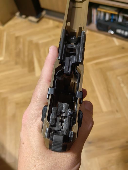 Еърсофт реплика VFC/cybergun на FNX-45