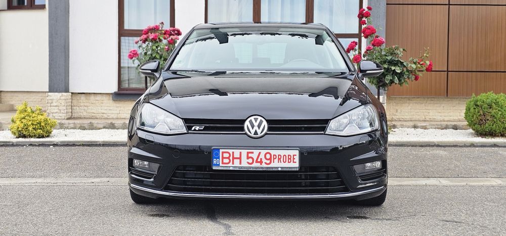 VOLKSWAGEN Golf 2016