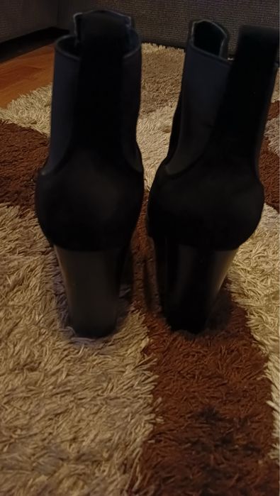 Ghete Dama . Marimea 39