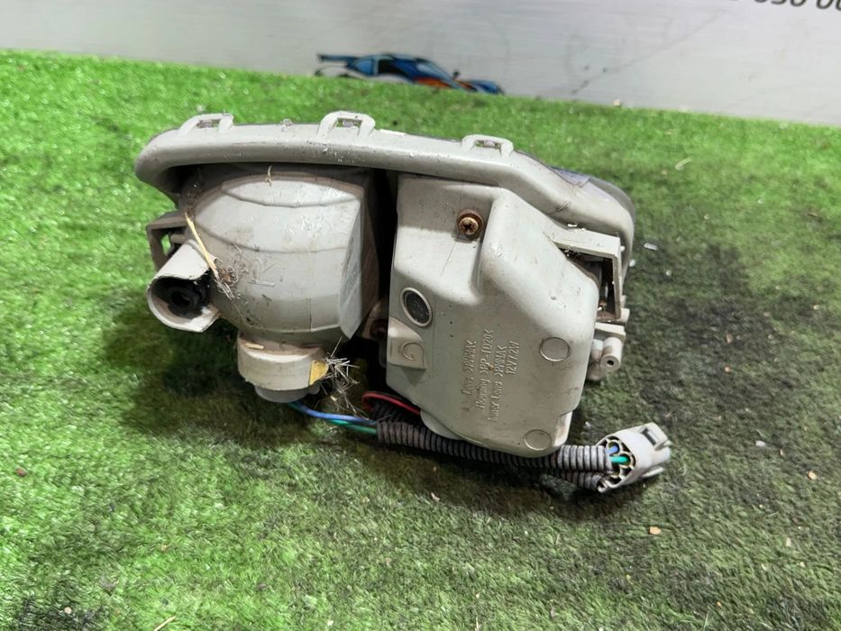 LUMINA DE ZI DREAPTA / PROIECTOR CEATA TOYOTA PRIUS T3 V 1.8 BENZINA HYBRID ELE 2015 COD OEM 8151147050 / HATCHBACK 2009-2015