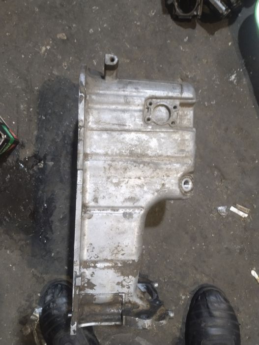 Продам поддон Митсубиси монтеро. Колокол 4м40