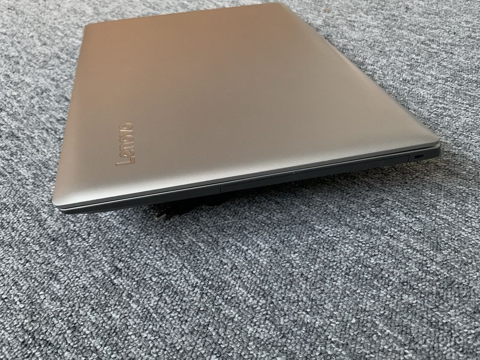 Laptop LENOVO IdeaPad 330 Procesor AMD A9 3.0GHz DDR4 8GB, HDD 1TB