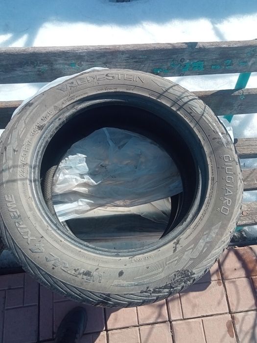 Продам шины  в хорошем состояний