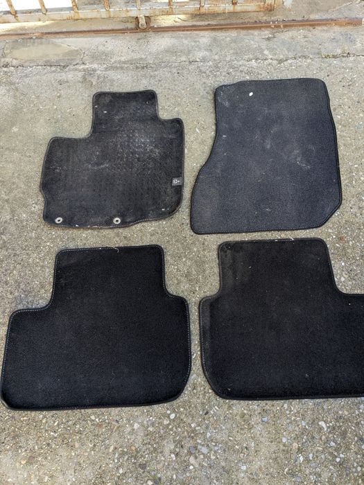 Мокетени стелки за Мицубиши Аитлендър