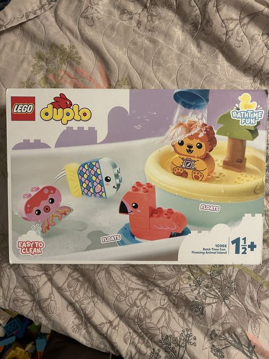 Lego duplo set joaca la baie si tractorul cu legume