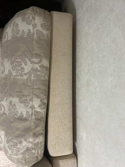 Диван дешево продам