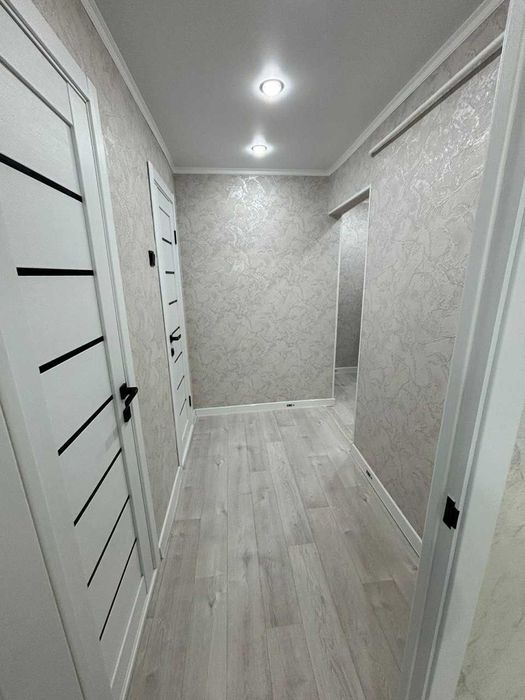 Продаётся 1-комнатная 9 мкрн.