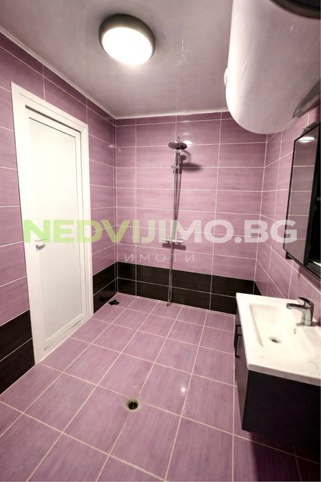 Тристаен апартамент в Пчелина