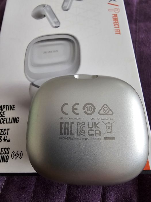 Слушалки jbl live flex