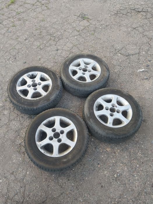 Диски R13. Разболтовка 4×100. С резиной.
