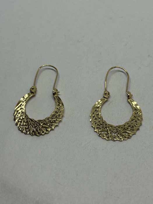 златни дамски обеци кошнички 3.64гр 14к 585