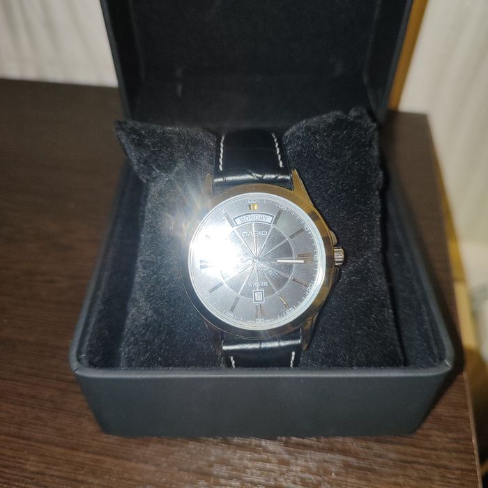 Часы Casio новые