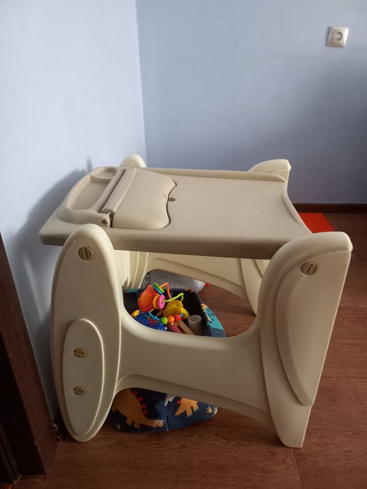 Стол детский письменный