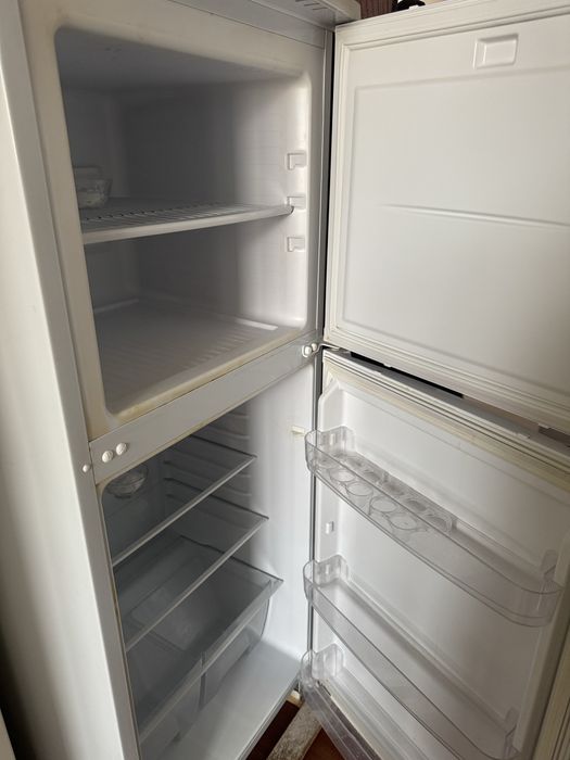 Холодильник б/у продам