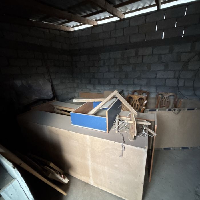 Вальер для собаки, хлам металл дерево