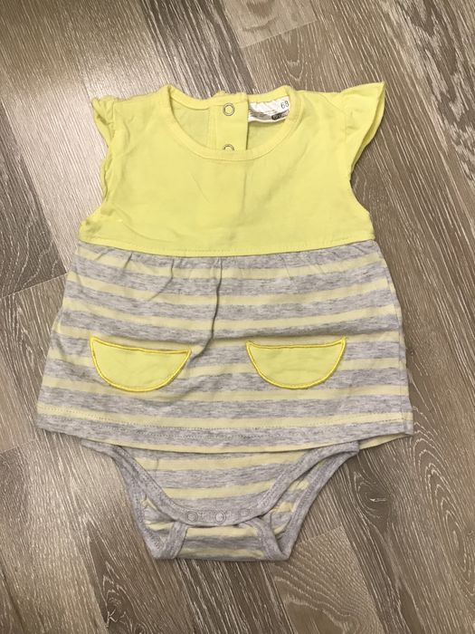 Бодики и платья для девочек