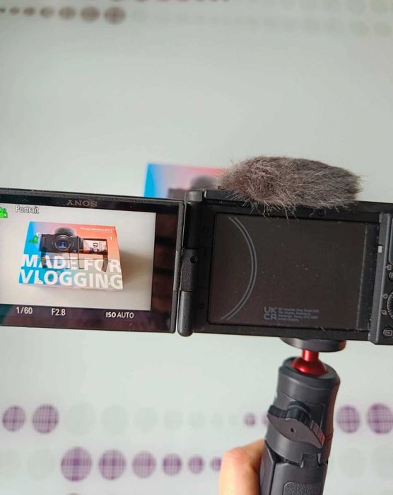 Vand Cameră Video Sony ZV-1 (Vlog Camera)