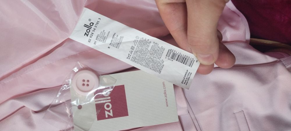 Ofis va kundalik kiyish uchun juda ham mos ,yangi kiyilmagan.