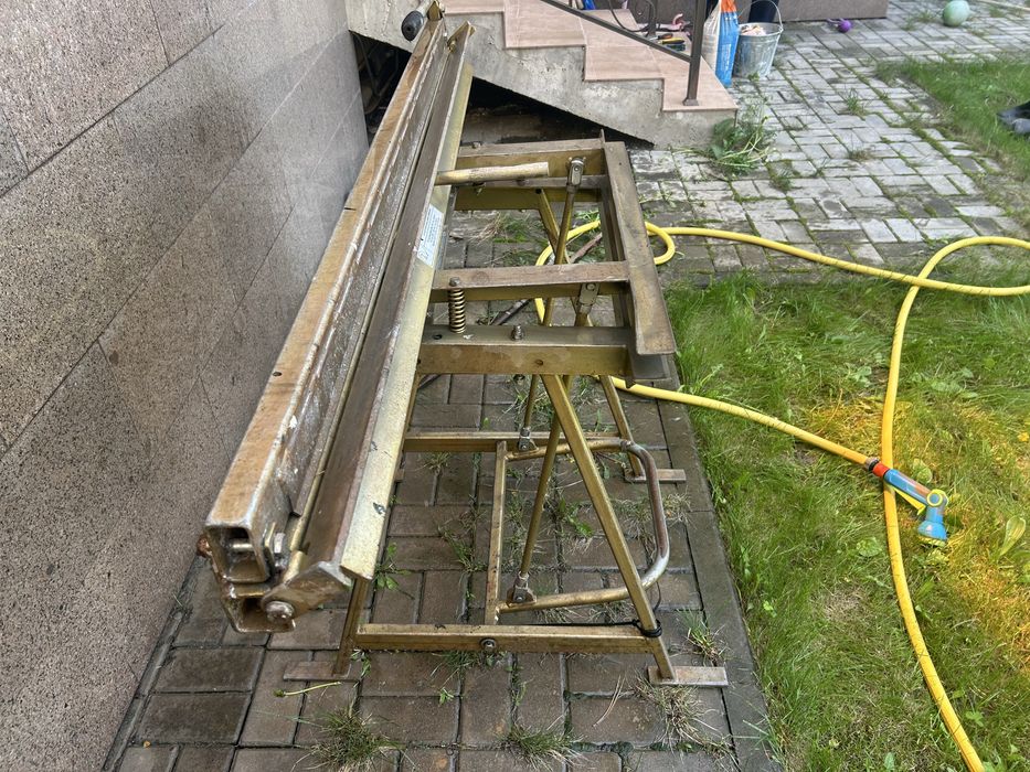 Гибочный станок в хорошем состояний.