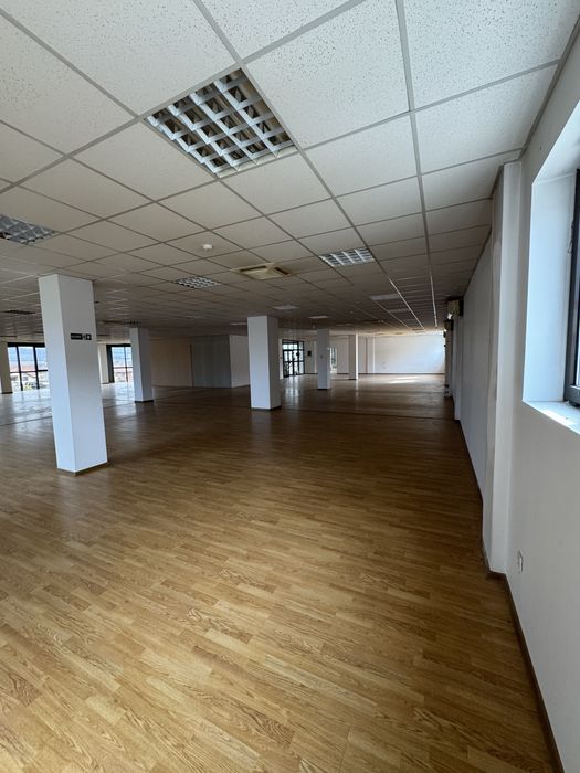 De Inchiriat Spatiu Comercial 700m2 "Calea Lui Traian 295"