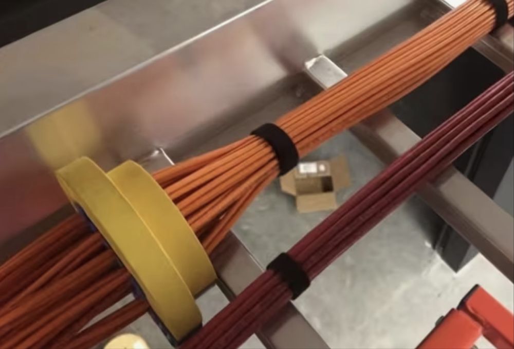 Кабельная гребенка