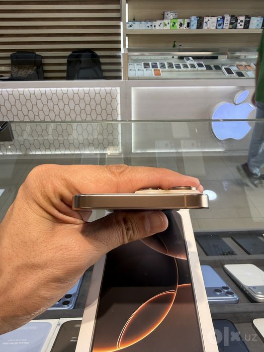 Iphone 16 Pro Max Desert titanium