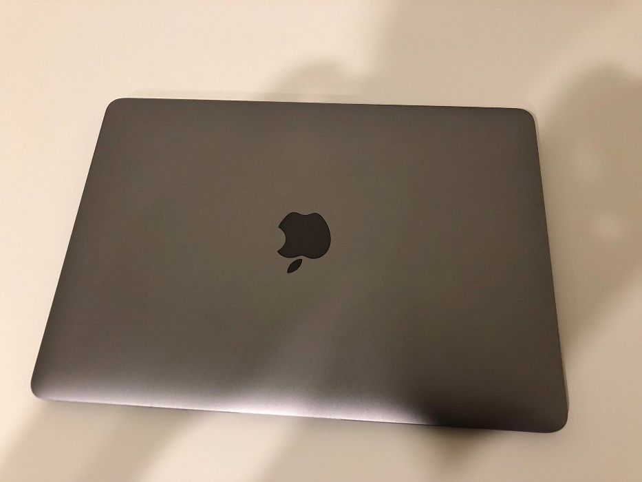 Apple Mac Book Space Grey