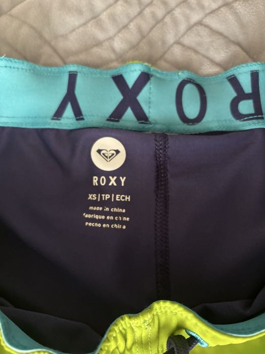 Одежда для тенниса: ROXY майка, шорты