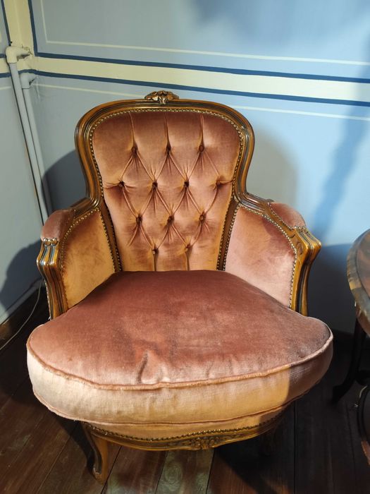 Луксозен винтидж комплект мебели – 2 кресла, масичка и лампион