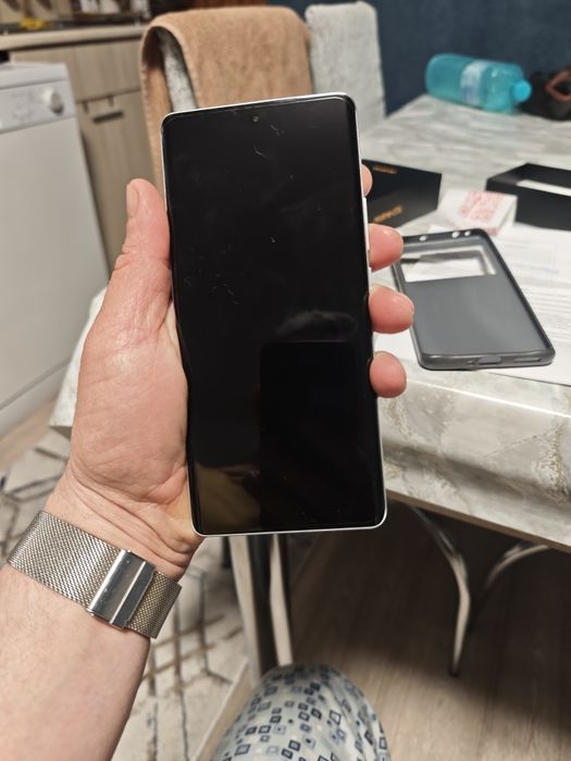 Realme GT 6 без нито една забелешка