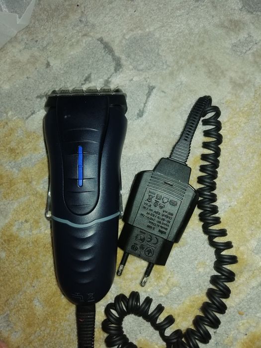 Aparat ras Braun si Philips