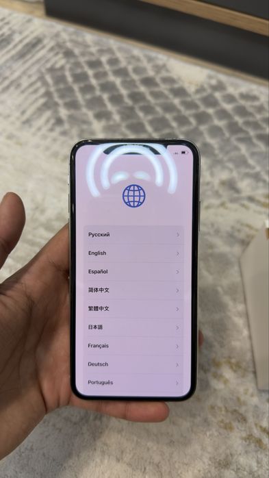 Продам iPhone XS