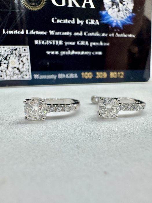 Сребърни обеци с мойсанит (Диамант) 0.5 карата