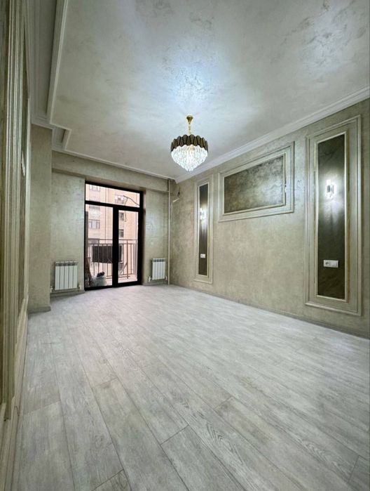 Срочно продойотсия квартера Махтумкули ЖК new wife