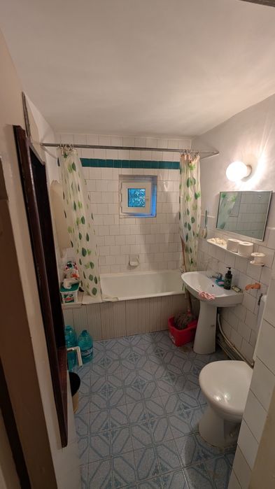 Apartament 3 camere- Al. Vlahuta Nr.4