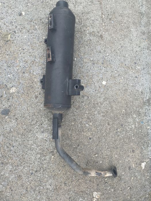 Продам глушитель на скутер