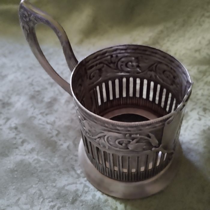 Подстаканник мельхиор .