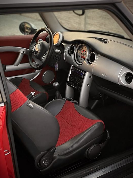 Mini Cooper R50 1.6i