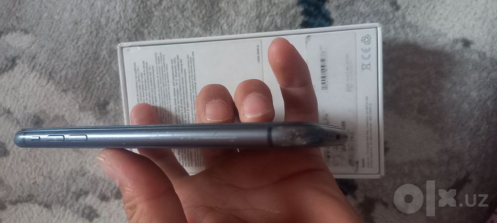 Iphone 11 64 gb feys yo