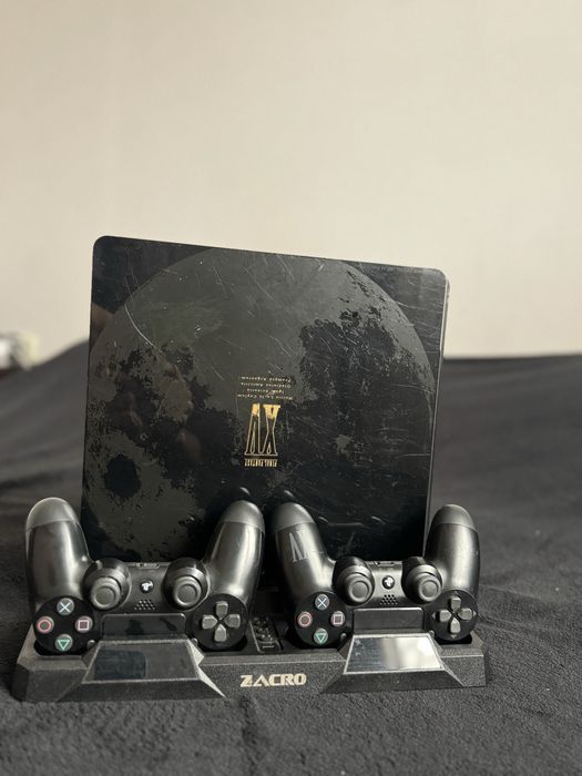 Ps4 slim Final Fantasy