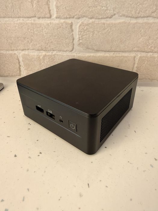 Carcasa Mini PC Intel® NUC 12 Pro Kit NUC12WSHi5
