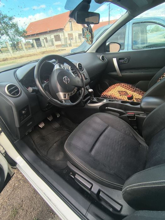 Nissan Qashqai .