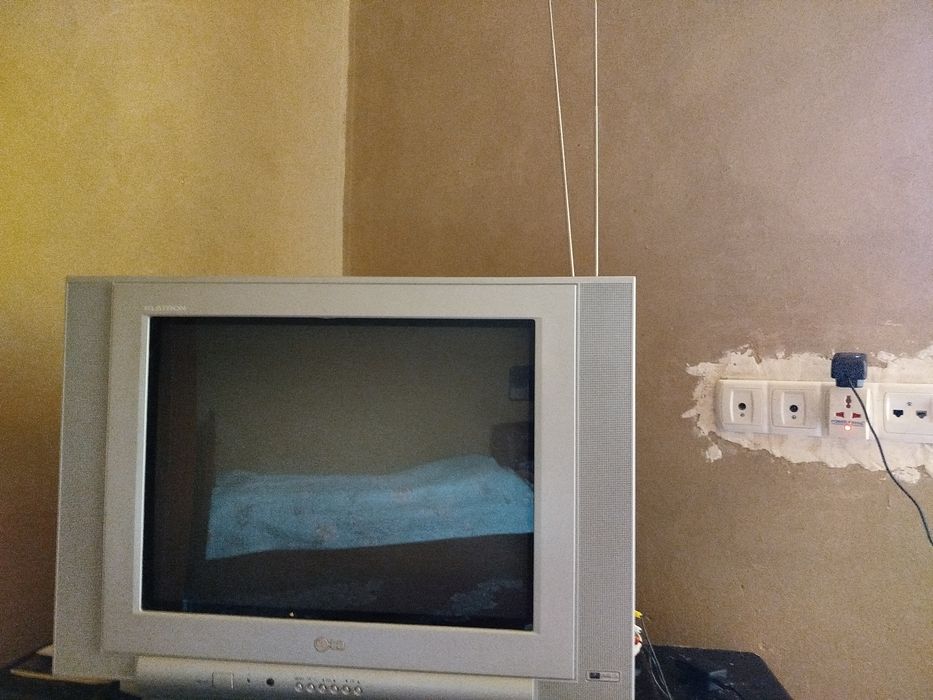 Телевизор LG. Б/у